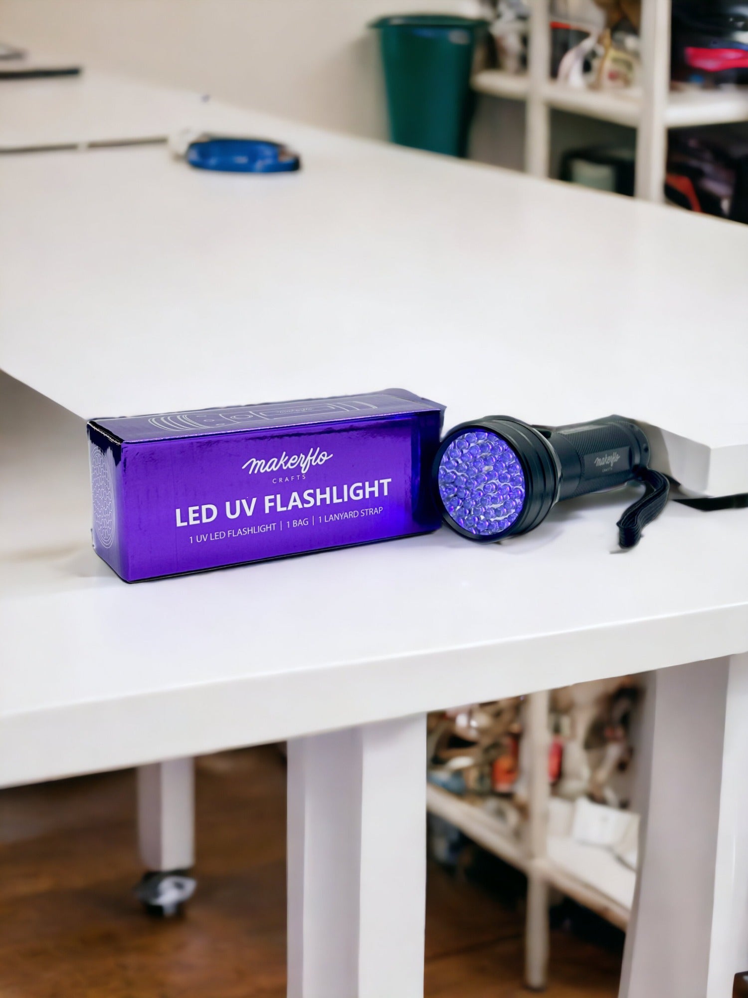 UV Resin Flashlight MakerFlo Crafts